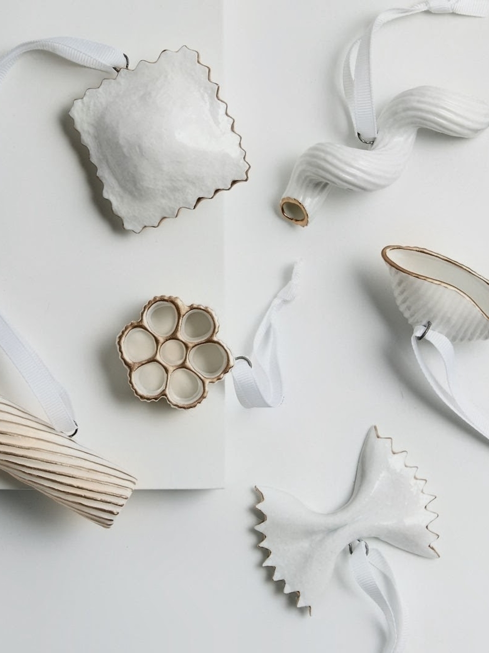 Crate & Barrel White/Gold Ceramic Striped Hanging Christmas Ornaments Set of 6